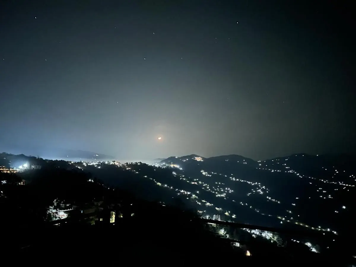 Hotel Mountains Mirror Dhulikhel 2*,  Nepal